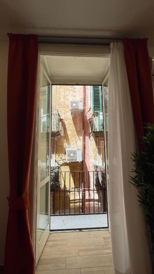 Studionapoli112 Luaran gambar